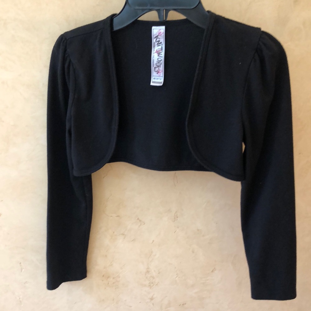 Girl’s crop jacket black size M (10/12)